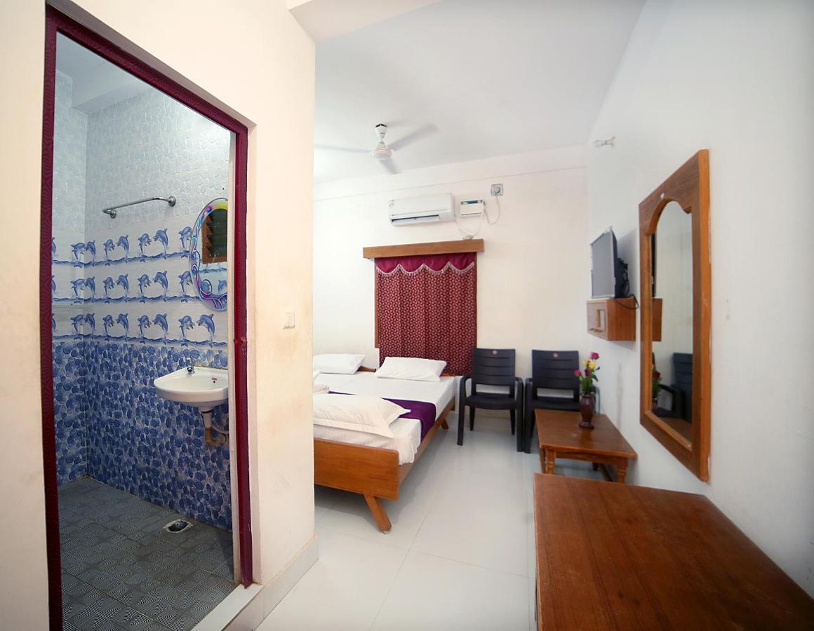 فندق مهاباليبورامفي  Nandika Residency المظهر الخارجي الصورة