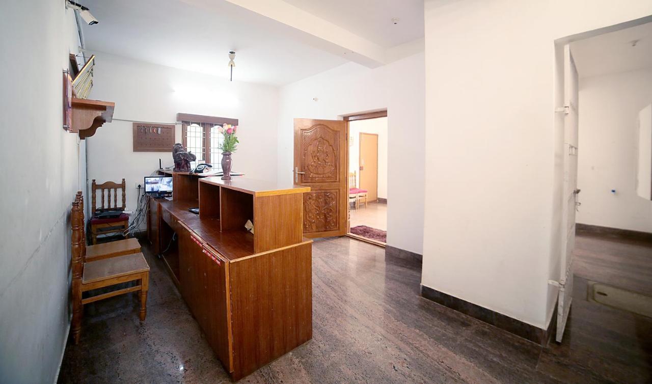 فندق مهاباليبورامفي  Nandika Residency المظهر الخارجي الصورة